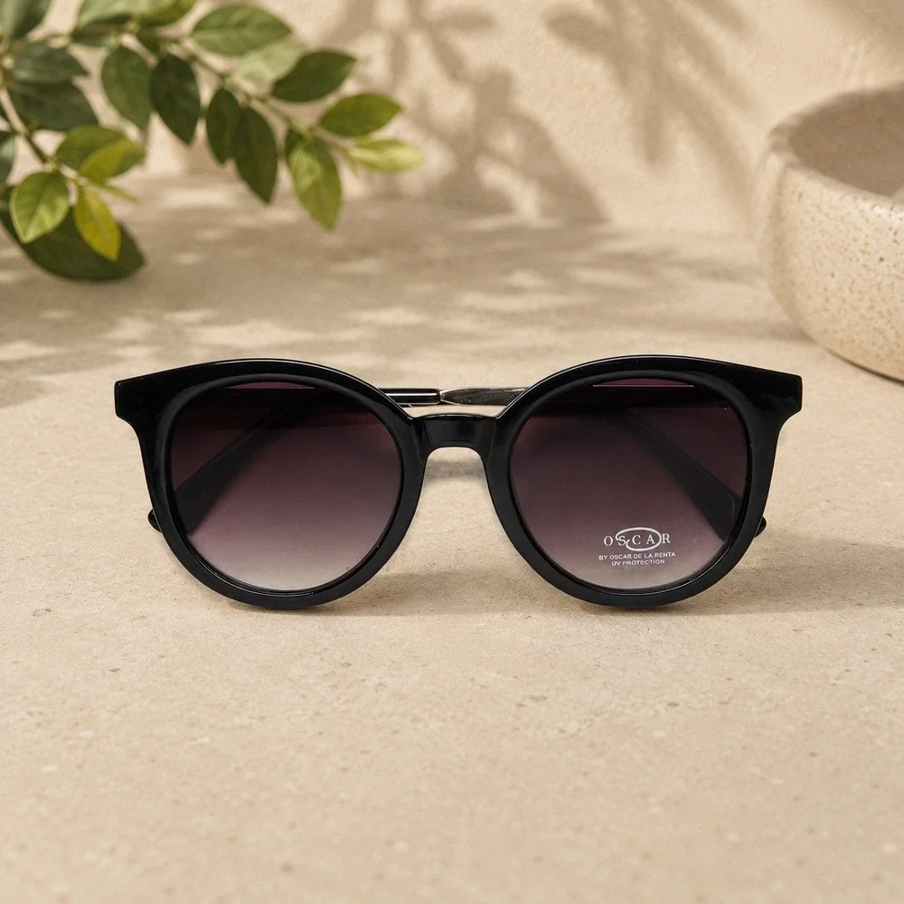 Oscar‎ by Oscar de la Renta Women's Designer Sunglasses Black Gradient